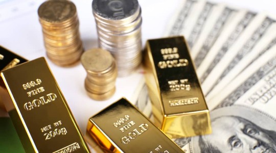 ما هي عقود الذهب؟ كيفية الاستثمار في عقود الذهب؟ شراء الذهب الحقيقي أو الاستثمار في عقود الذهب